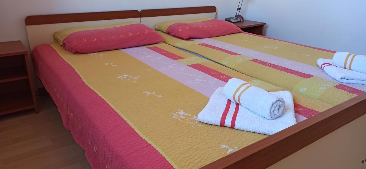 Apartments Kornati Zdrelac Luaran gambar