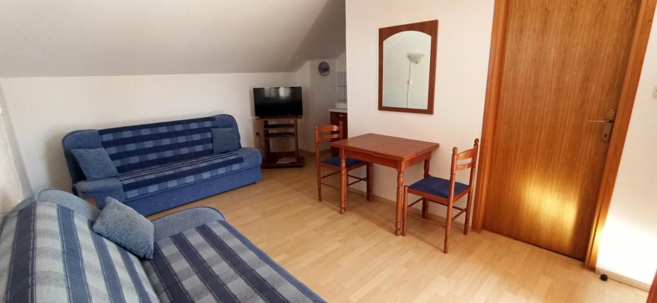 Apartments Kornati Zdrelac Luaran gambar