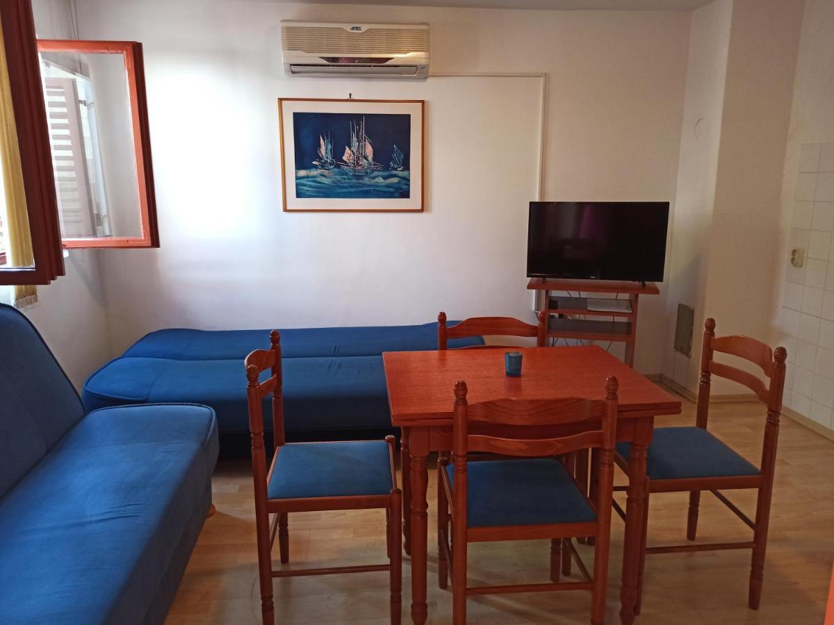 Apartments Kornati Zdrelac Luaran gambar